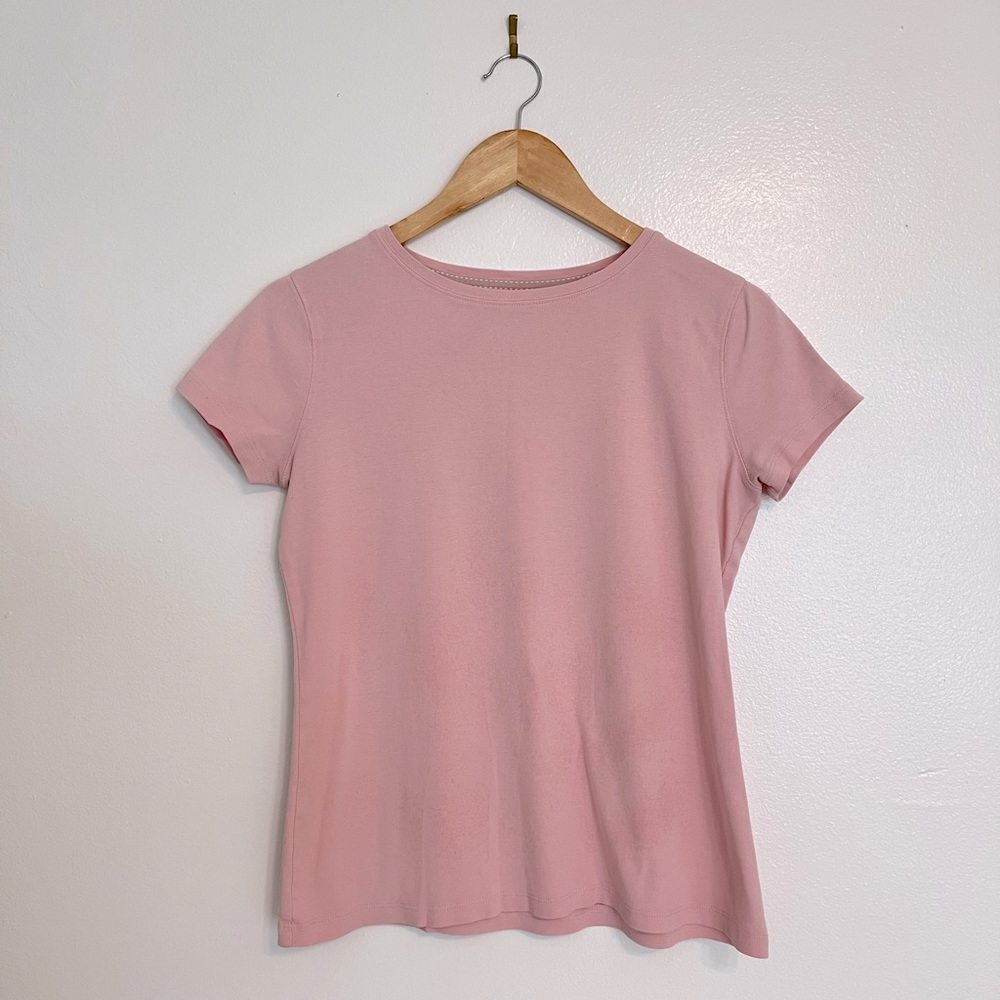 Cute Baby Pink Short Sleeve T-shirt from St. John’s Bay. Size PS